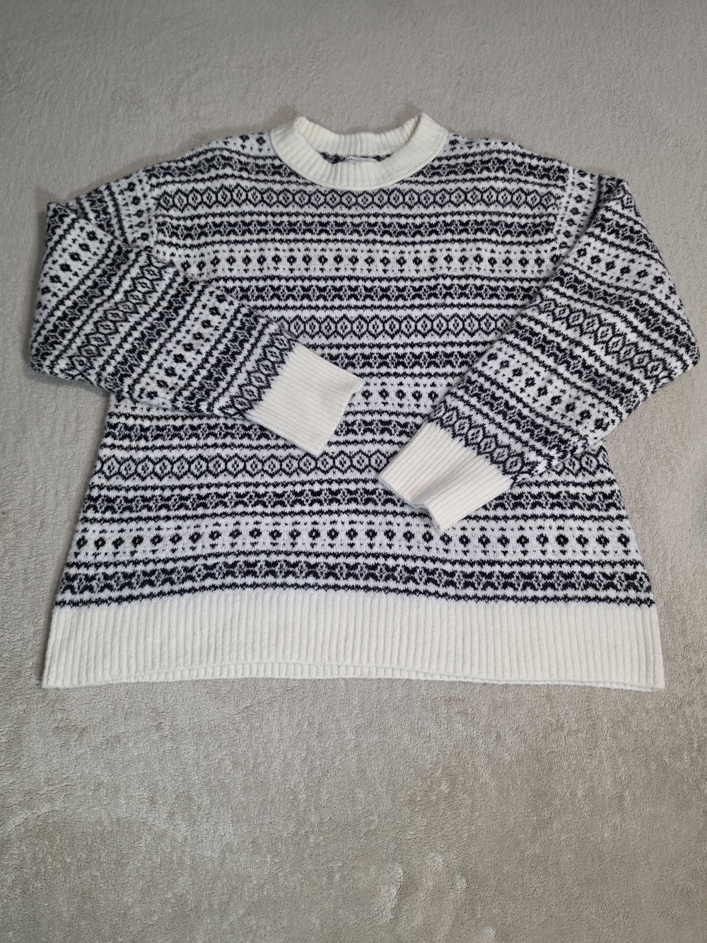 American Eagle Outfitters Black & White Fair Isle Crew Sweater